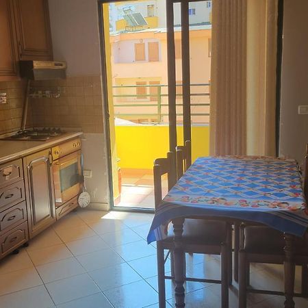 Charming Apartment Lushnje ภายนอก รูปภาพ